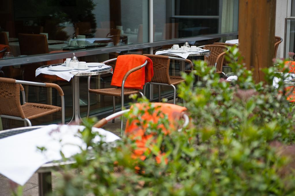 维也纳机场海因酒店 施韦夏特 外观 照片